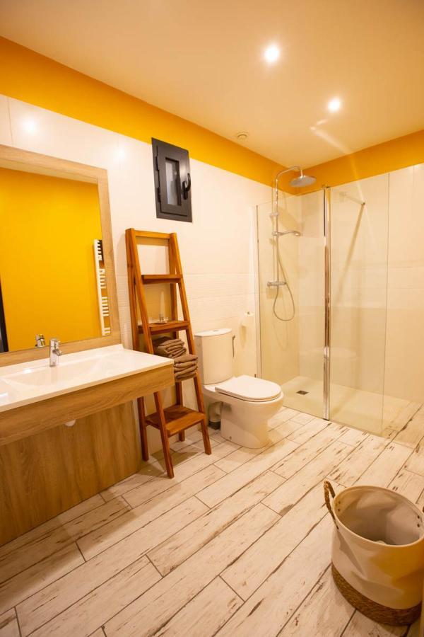 ホテルAu Bouchon Saint-Aigulin エクステリア 写真