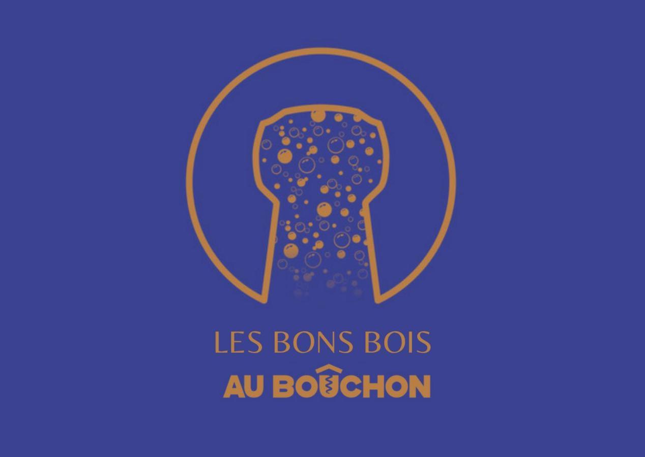 ホテルAu Bouchon Saint-Aigulin エクステリア 写真